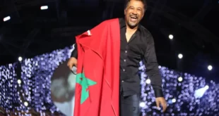 الشاب خالد يغنّي للمنتخب المغربي قبل مباراة الجزائر