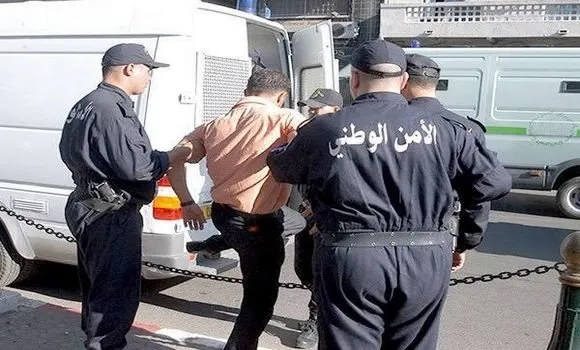 توقيف 16 شخصا حاولوا منع القبض على مروج مخدرات بالحراش