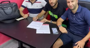 النجم يوسف بلايلي يحسم مستقبله مع نادي بريست الفرنسي