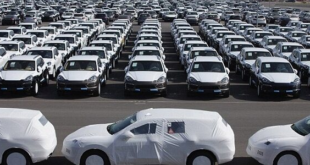 وزير الصناعة أحمد زغدار يكشف عن بعض الأمور التنظيمية لاستيراد السيارات