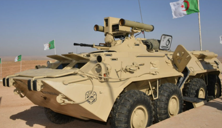 تعرّف على خصائص المدرعة “BTR-80” التي يملكها الجيش الجزائري