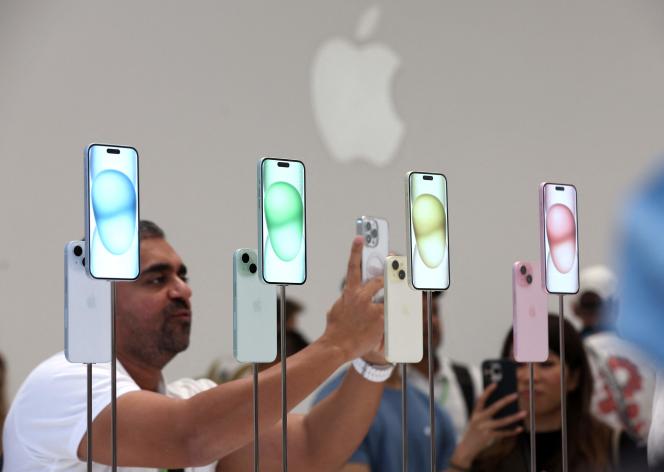 أبل تُكشف عن هواتف iPhone 15 الجديدة وساعات ذكية في حدث مذهل لعام 2023