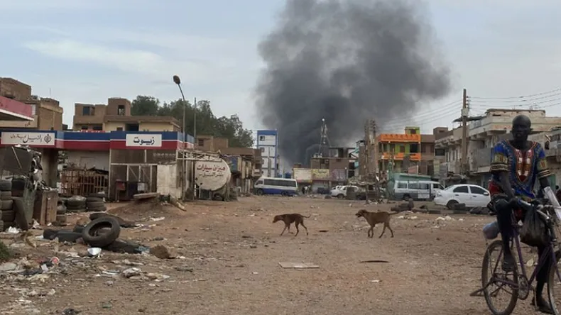 قرار حكومي سوداني بطرد 15 دبلوماسياً إماراتياً غير مرغوب فيهم وتصاعد التوتر بين البلدين