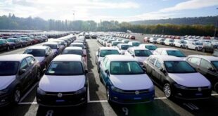 استيراد السيارات في الجزائر 2024 توقعات وآخر المستجدات من وزارة التجارة
