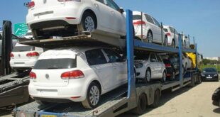الحكومة الجزائرية تتبنى رؤية طويلة الأمد لحل أزمة السيارات
