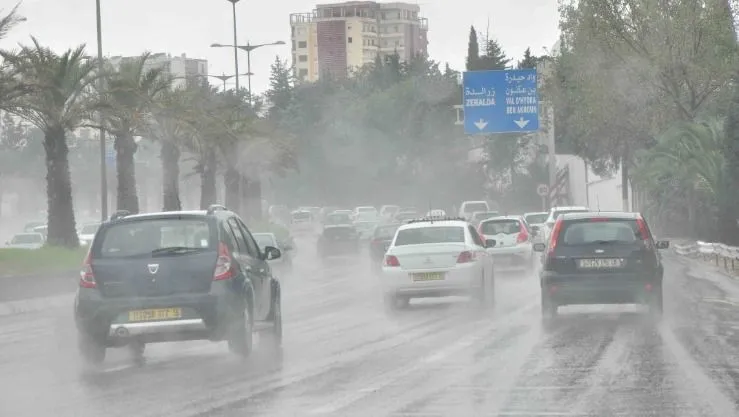 تساقط أمطار رعدية غزيرة عبر عدة ولايات اليوم الجمعة